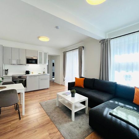 White Inn - Ferienwohnung Mit Terrasse Mürzzuschlag Buitenkant foto