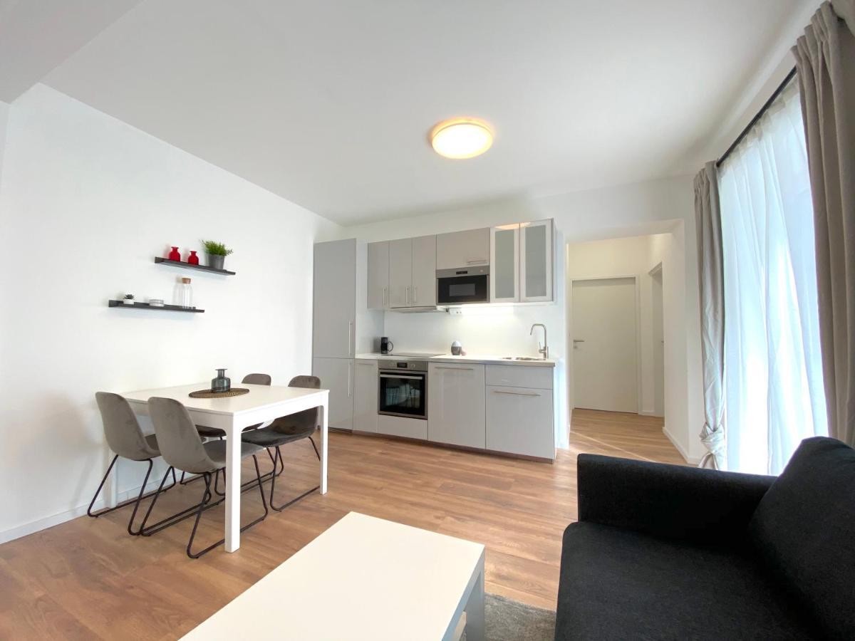 White Inn - Ferienwohnung Mit Terrasse Mürzzuschlag Buitenkant foto